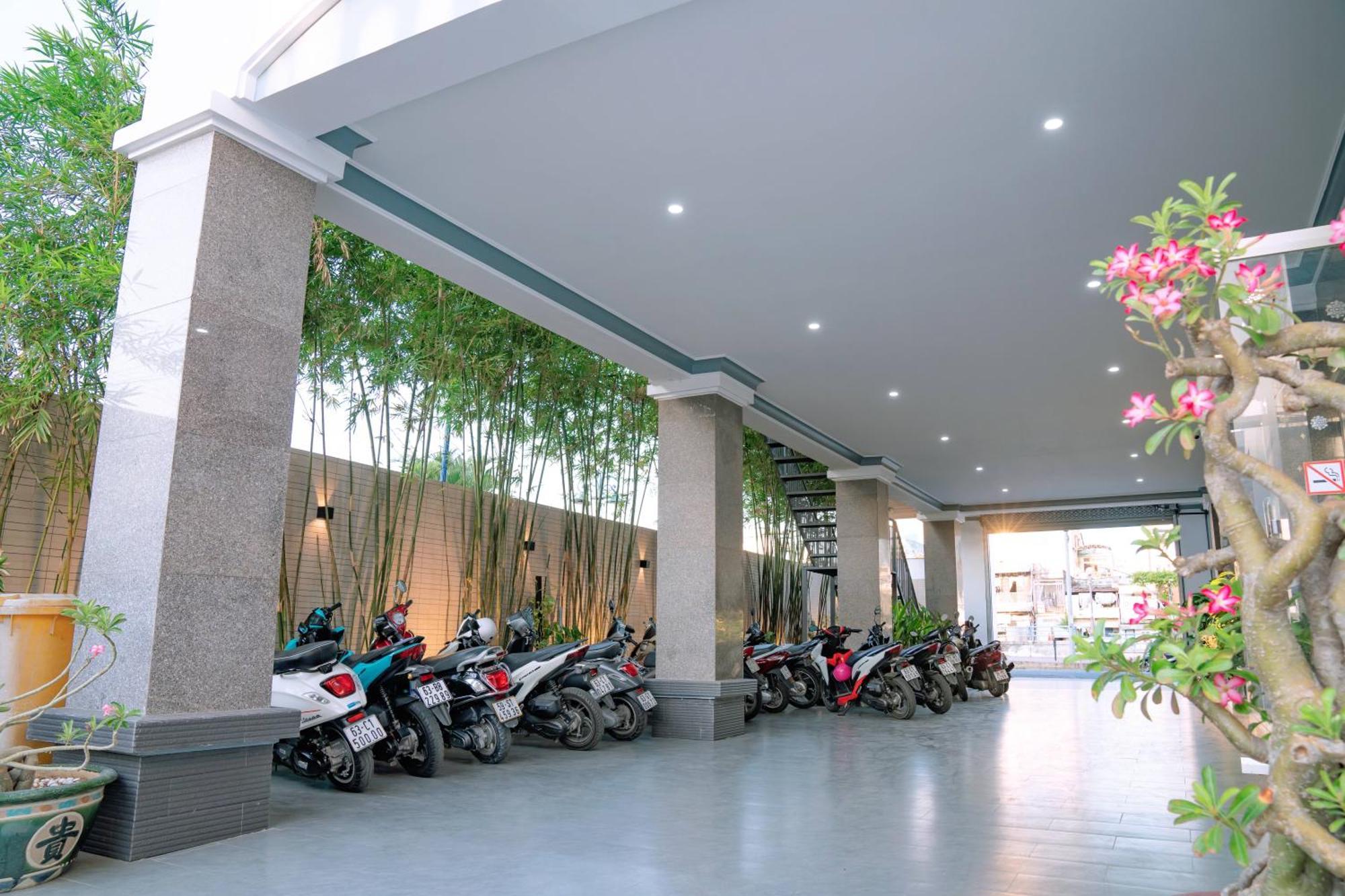 Song Tien Hotel Mỹ Tho Exterior foto